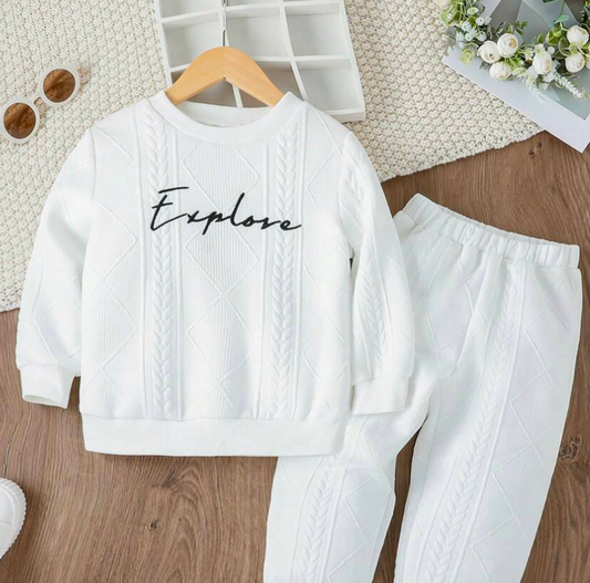 Young Boy Letter Embroidered Sweatshirt & Sweatpants (SC75)